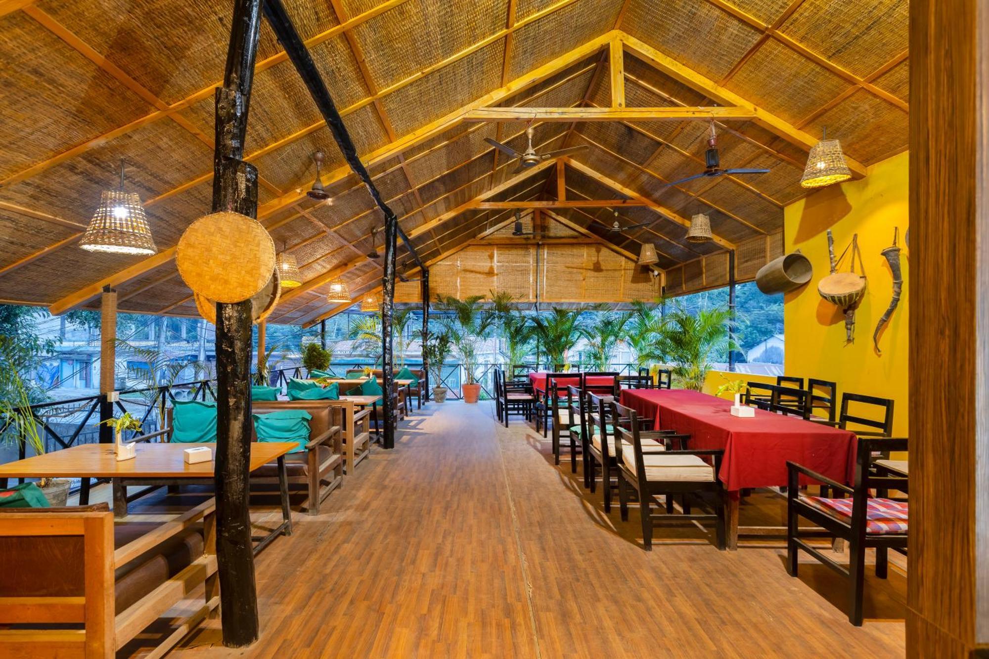 Hotel Parkside & Swimming Pool-Between Greenery And Azure ,Your Perfect Retreat Chitwan Exterior foto